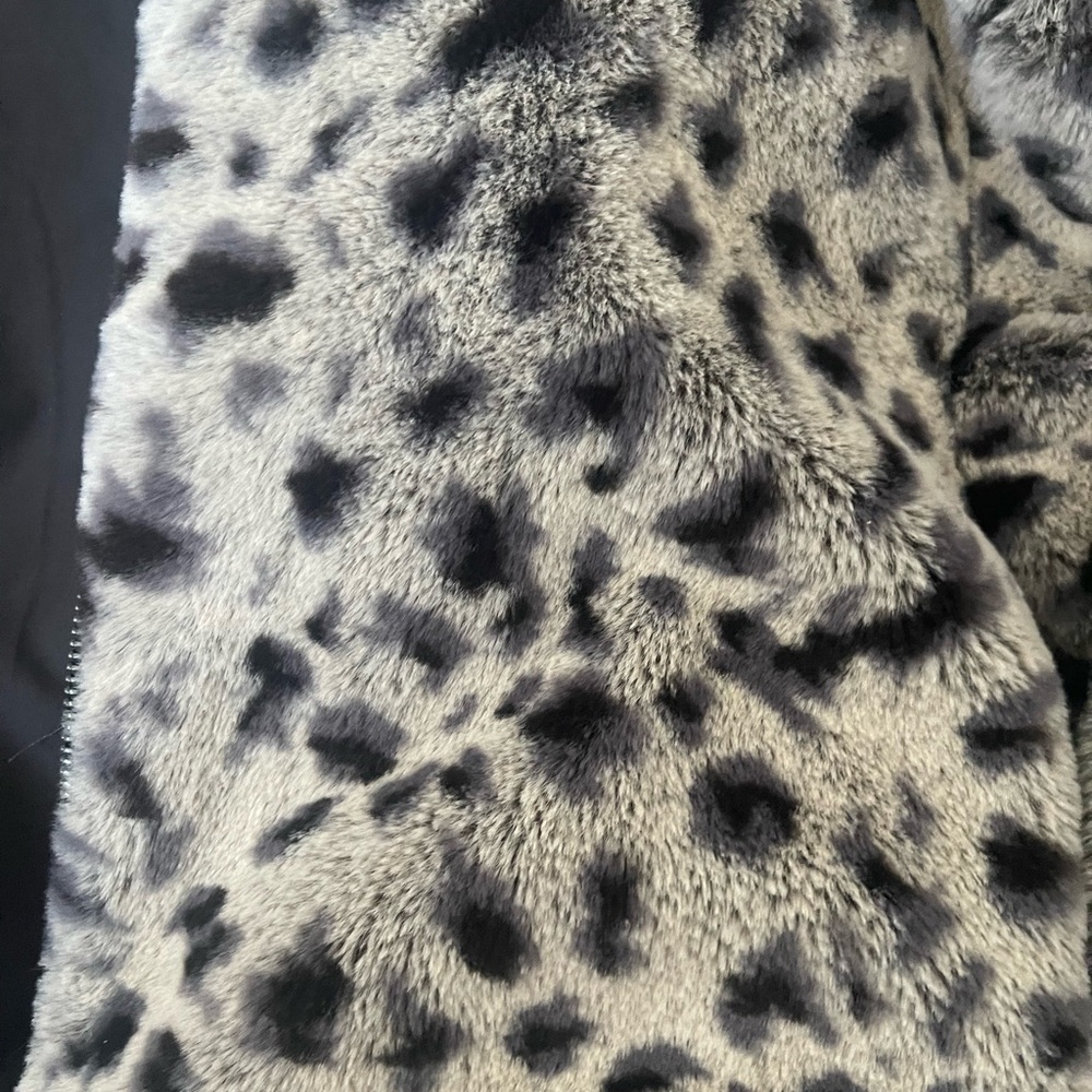 Dylan Leopard faux fur Jacket - Picture 3 of 7